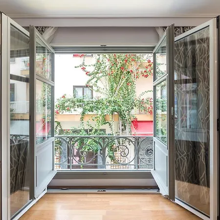 Urbanstay Atena